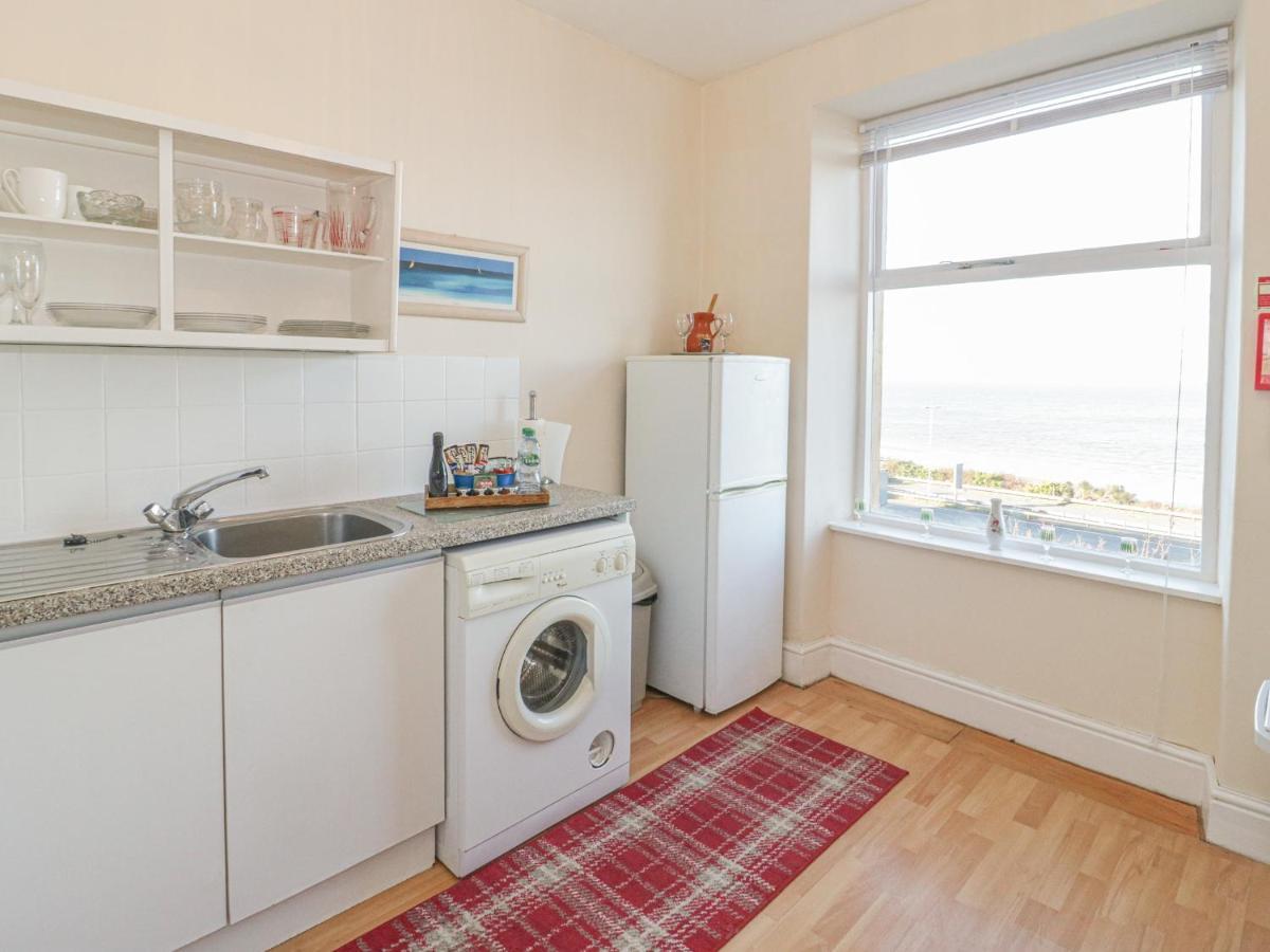 Appartamento Llys Madoc, First Floor Flat Penmaen-mawr Esterno foto